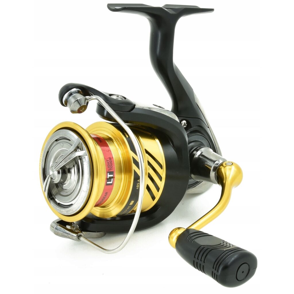 Катушка безынерционная Daiwa 20 Crossfire LT 4000-C 4BS A
