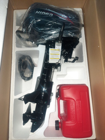 Лодочный мотор 4-х тактный Hidea HDF5 PRO ( встроенный бак, аналог мотора 6 л.с)